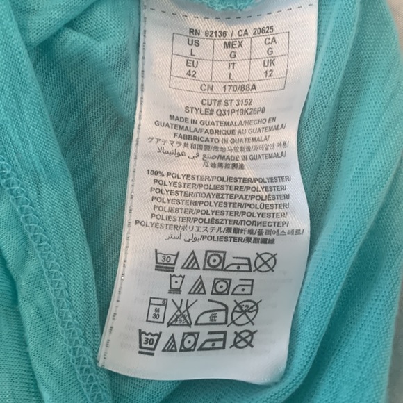 Guess mint green cold shoulder tshirt with front pocket - Picture 4 of 5